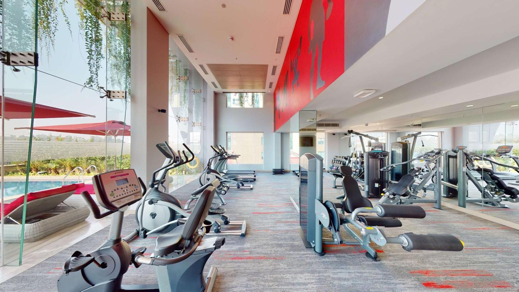 Radisson Red Chandigarh Mohali Exterior photo The gym at the hotel